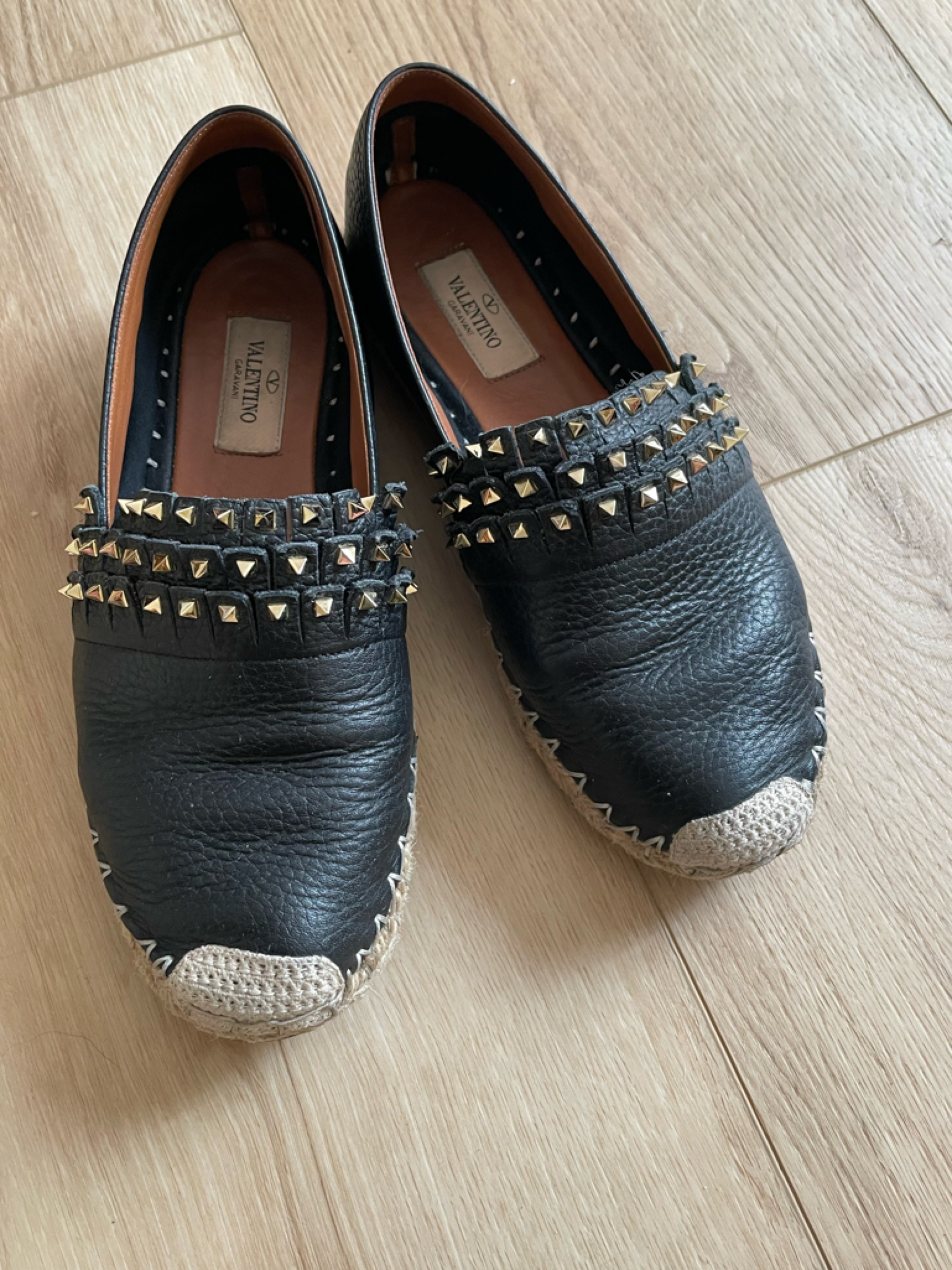 Valentino Black Leather Espadrille Flats With Beige Woven Trim And Gold Studs